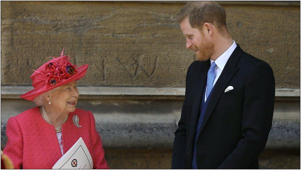 Harry Meghan Wedding Invite Queen Announce
